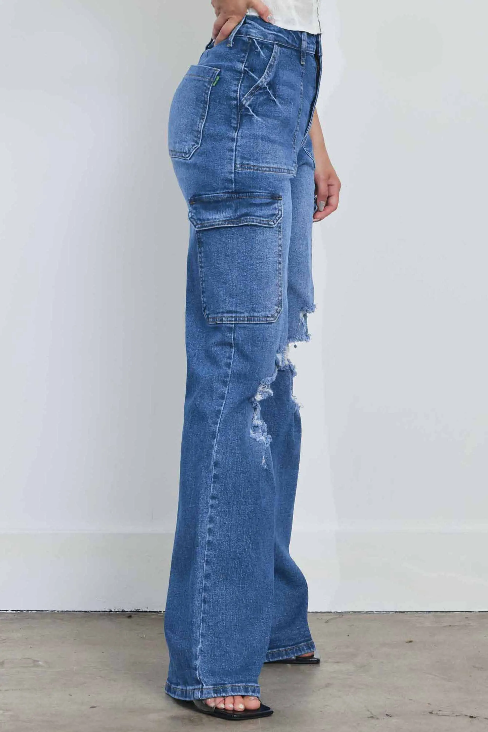 Big Pockets Wide Leg Cargo Jeans