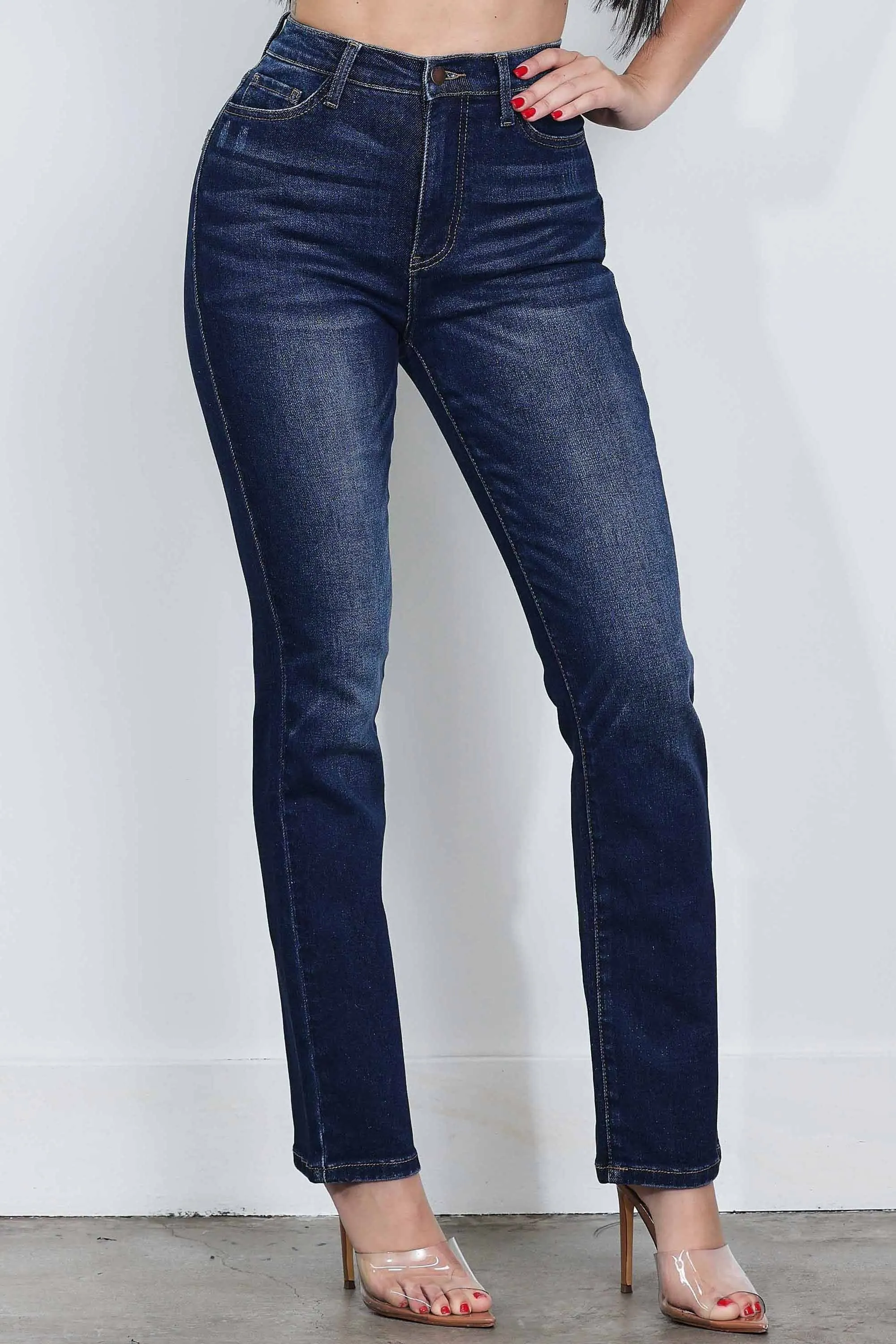 In Real Straight Jeans