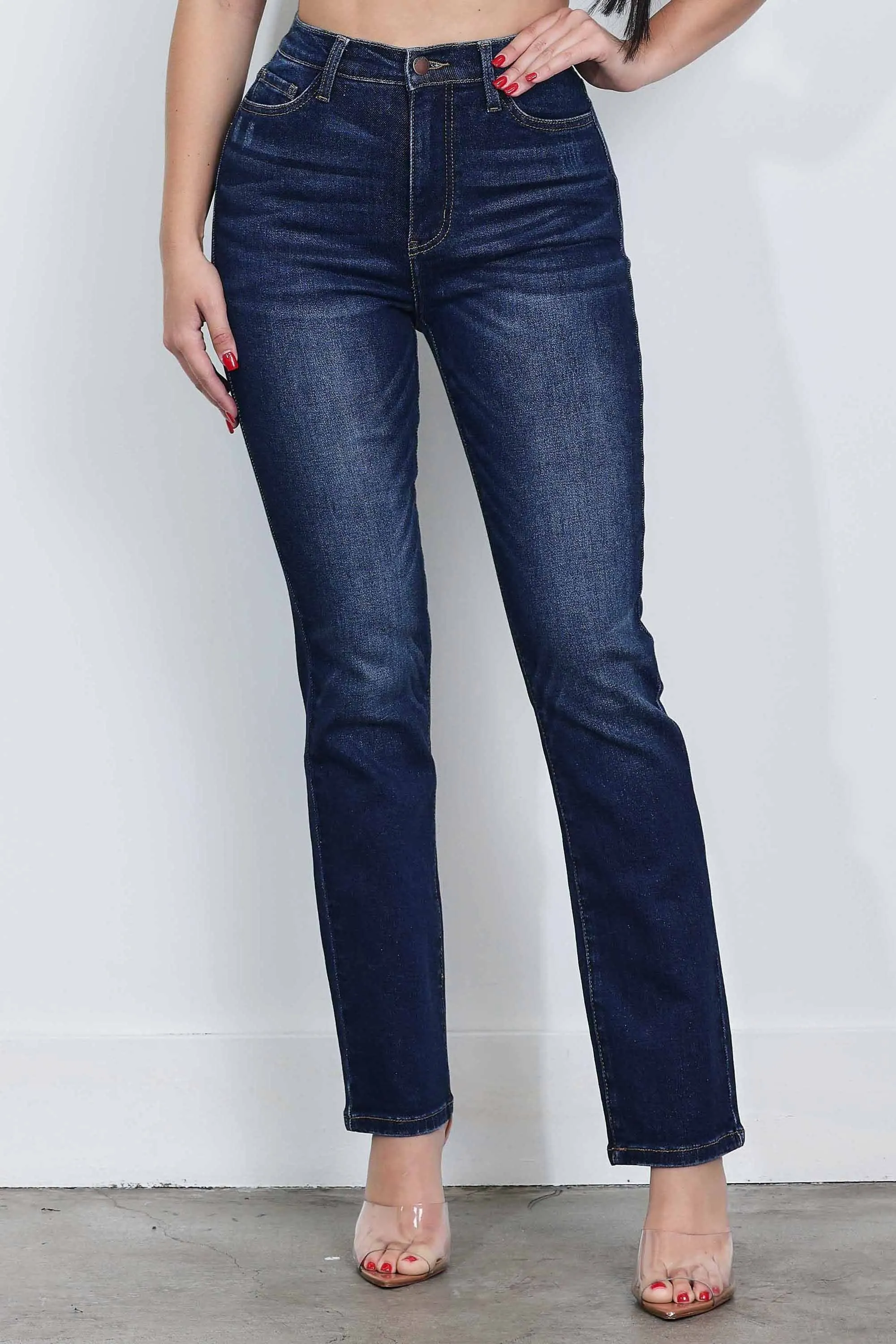 In Real Straight Jeans