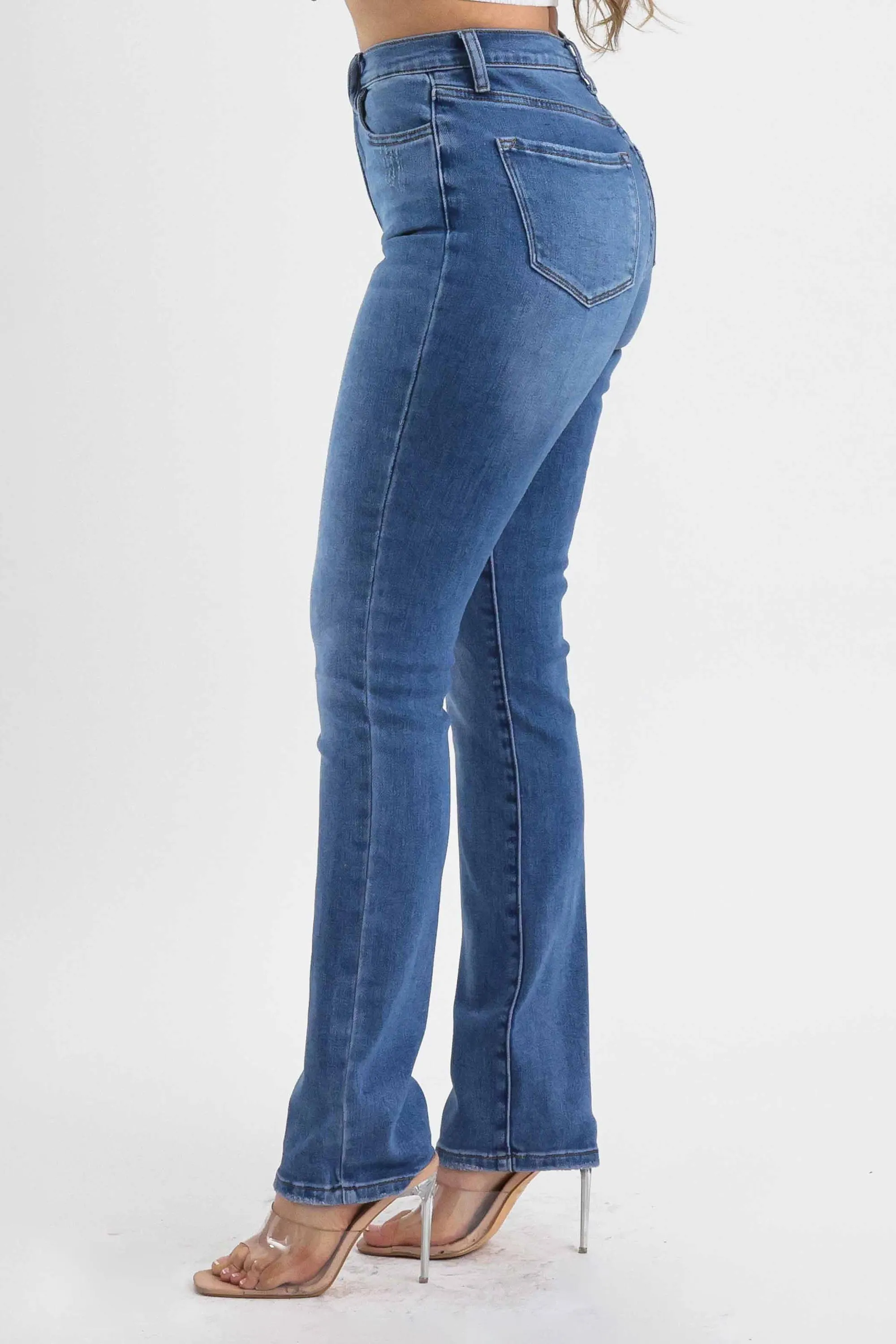 In Real Straight Jeans