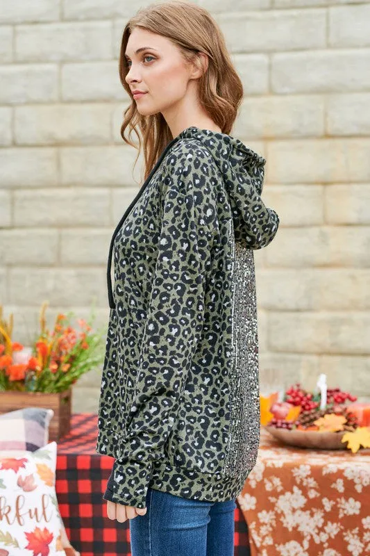 LEOPARD PRINTED HOODED TOP
